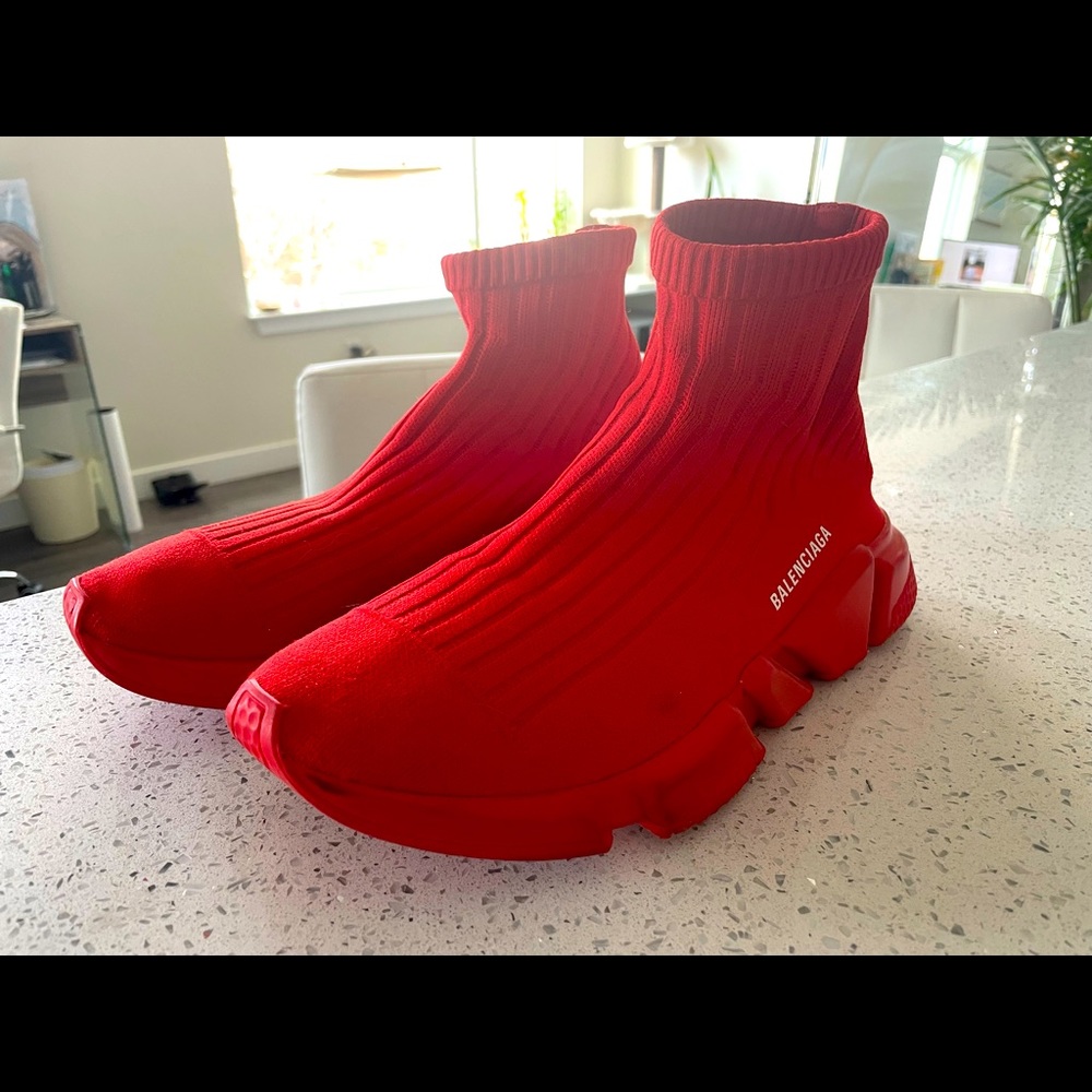 Balenciaga speed trainers worn indoors 3x. Bought from saks 5th avenue Boston.